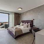Riposo 2 By Seeadria Agency *