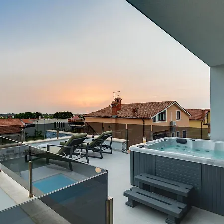 Riposo 2 By Seeadria Agency *