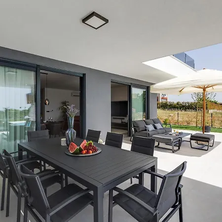 Riposo 2 By Seeadria Agency