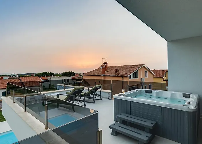 Riposo 2 By Seeadria Agency *