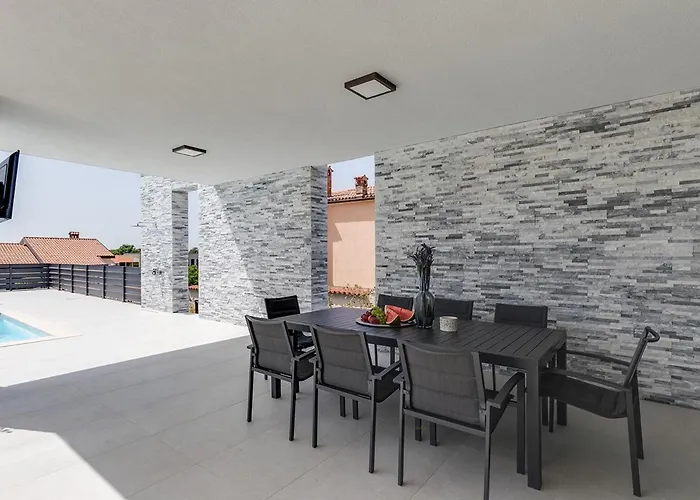 Riposo 2 By Seeadria Agency *