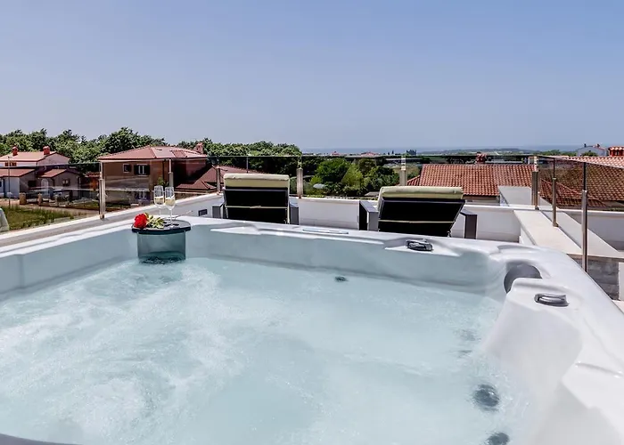 Riposo 2 By Seeadria Agency * Buzinija